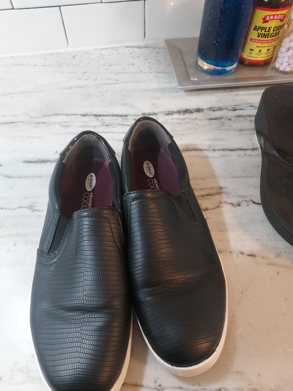 WOMENS Slip-On Casual Sneakers in Black DR SCHOLLS 8W